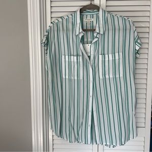 beachlunchlounge Green and White Striped Loose Short Sleeved Shirt Size M, NWT